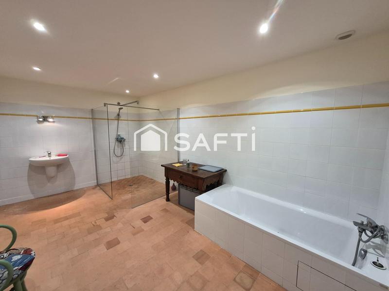 Maison de maîtres - 268 m² - 8 pièces