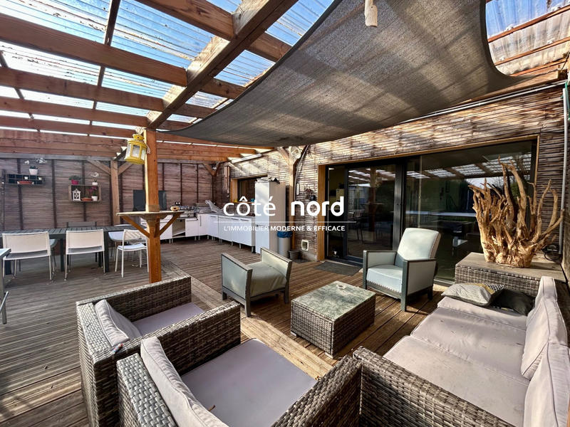 Maison - 248 m² - 8 pièces