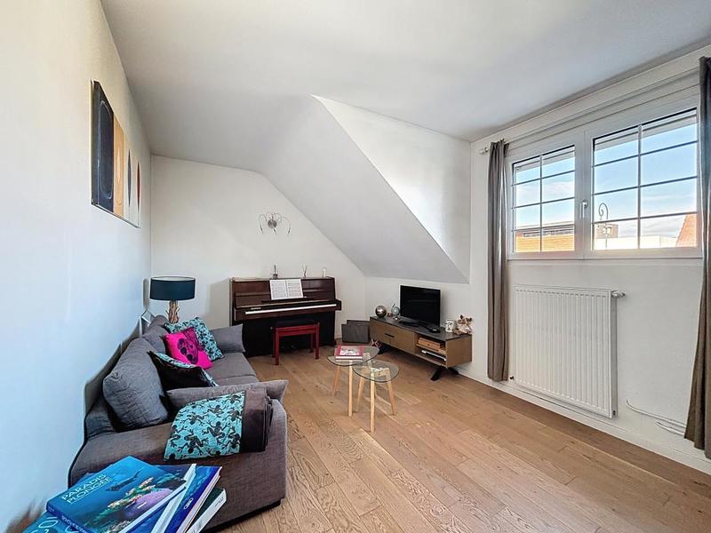 Maison - 228 m² - 7 pièces