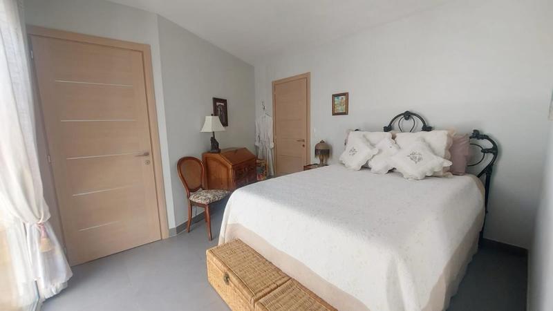 Propriété - 190 m² - 6 pièces