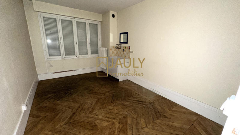 Local commercial - 373 m²