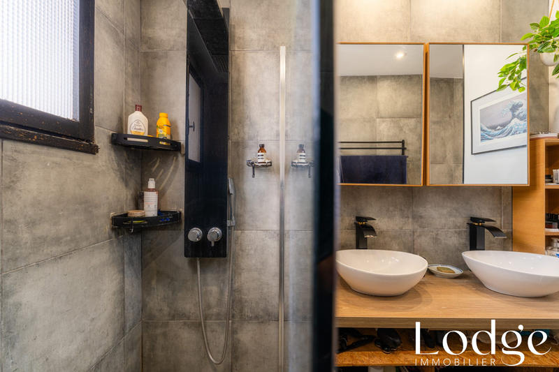 Appartement - 70 m² - 3 pièces