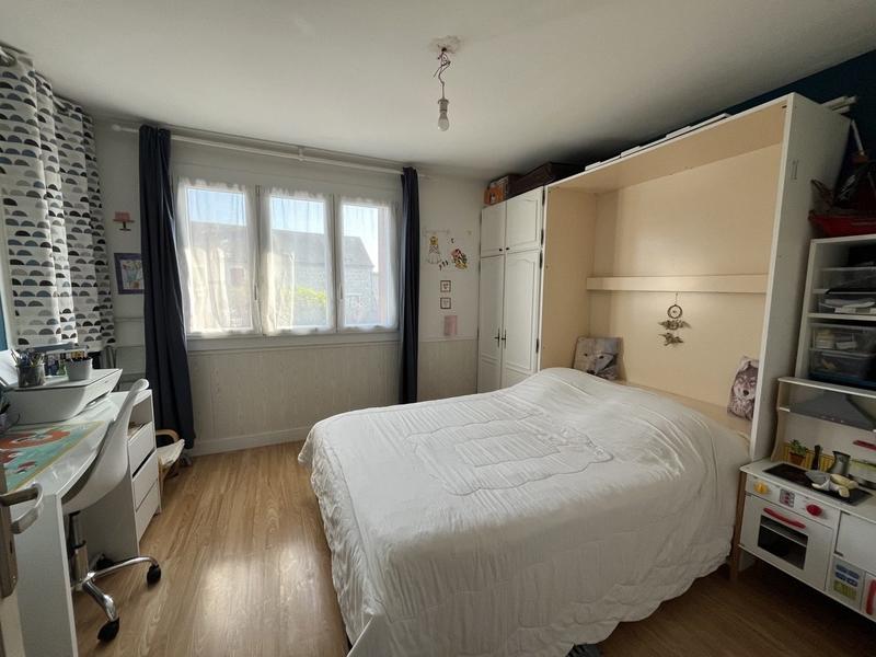 Maison - 85 m² - 5 pièces