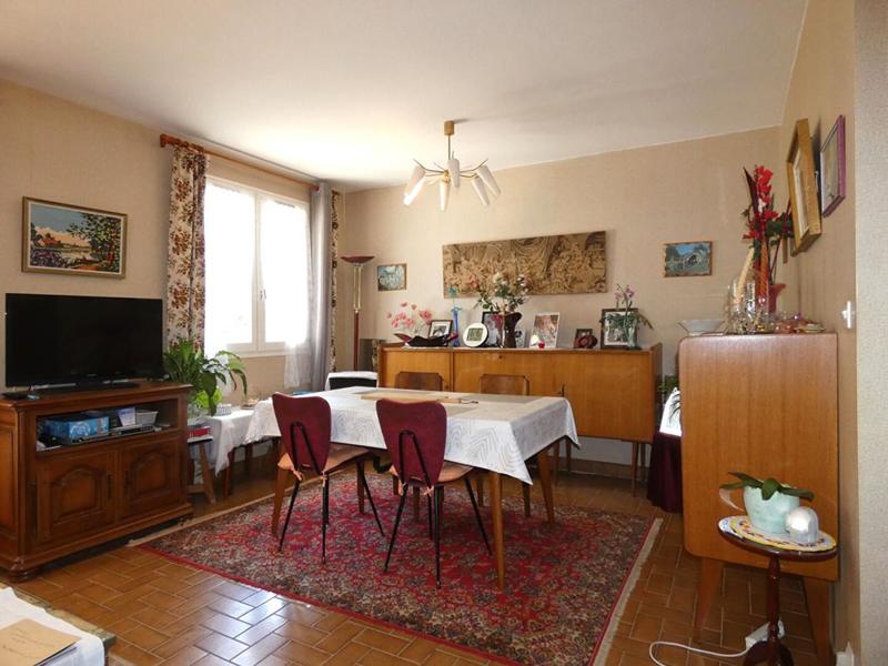 Maison - 98 m² - 5 pièces