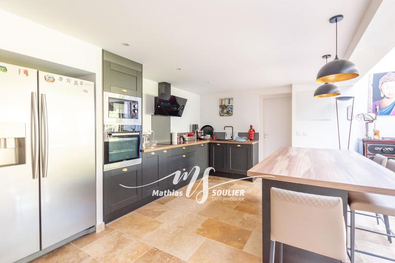 Villa - 400 m² - 14 pièces