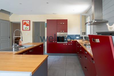 Maison - 230 m² - 7 pièces