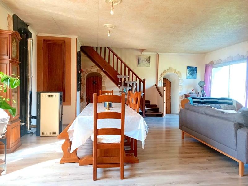 Maison - 268 m² - 7 pièces