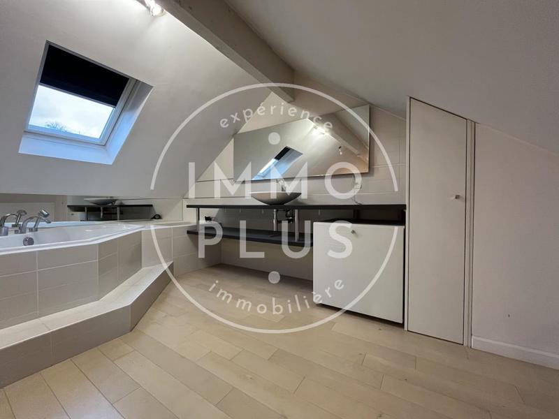 Maison - 147 m² - 6 pièces