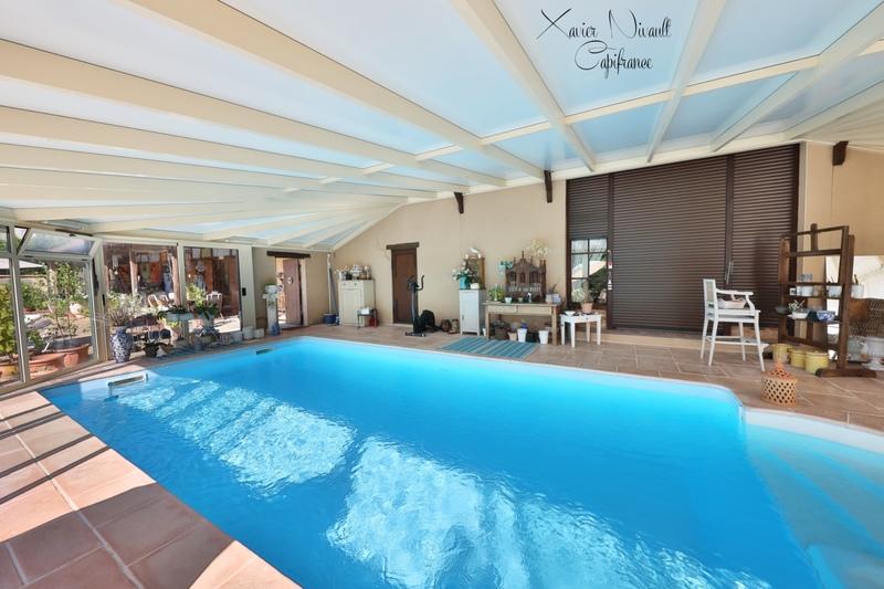 Maison - 480 m² - 10 pièces