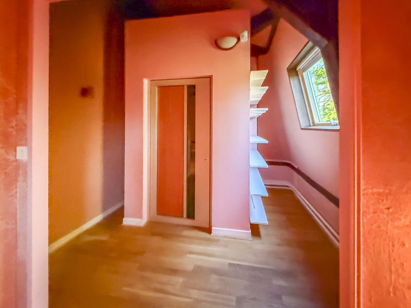 Maison - 198 m² - 7 pièces