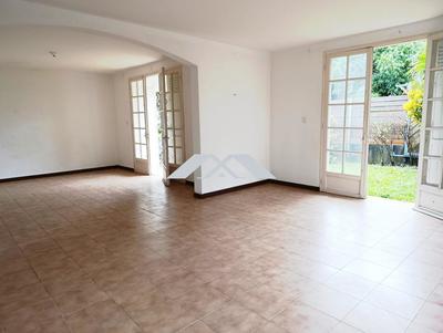Maison - 188 m² - 7 pièces