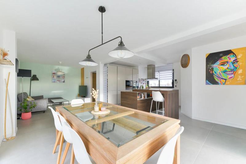 Maison - 127 m² - 6 pièces