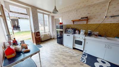 Maison - 110 m² - 4 pièces