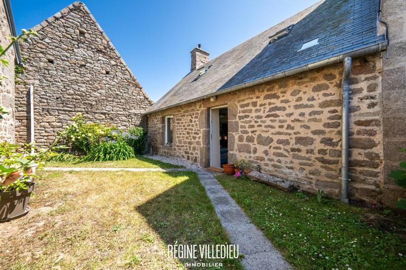 Propriété - 295 m² - 11 pièces