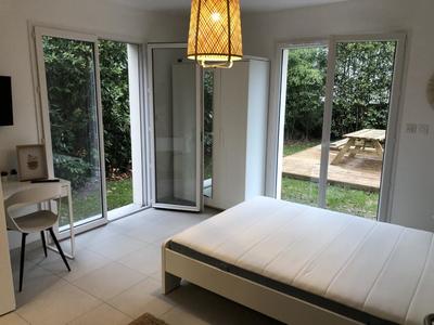 Chambre - 12 m² - 1 pièce