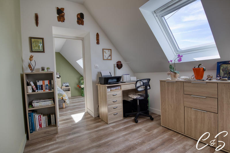 Maison - 97 m² - 5 pièces