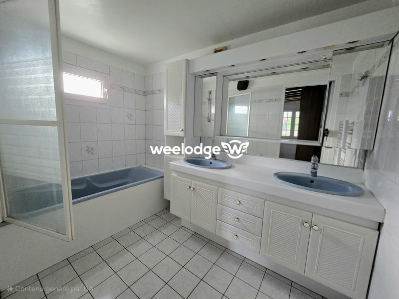 Maison - 130 m² - 5 pièces