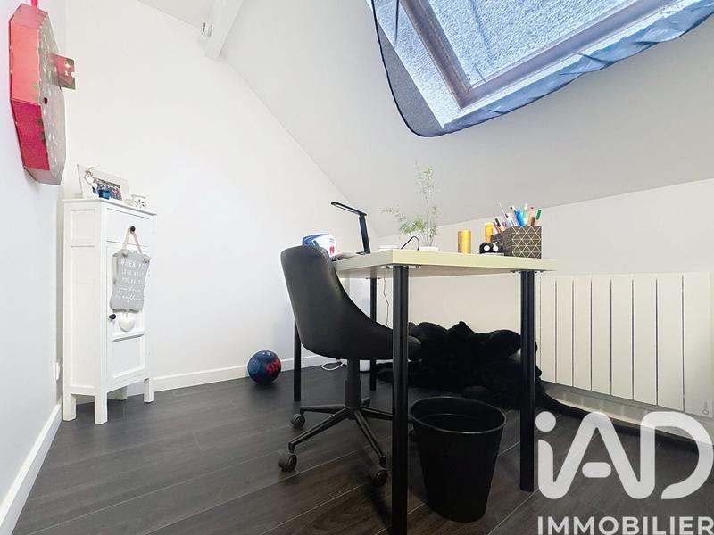 Maison - 180 m² - 9 pièces