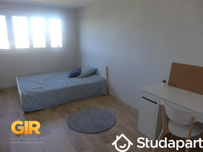 Chambre - 10 m² - 1 pièce