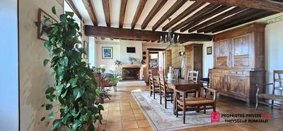 Maison - 200 m² - 7 pièces