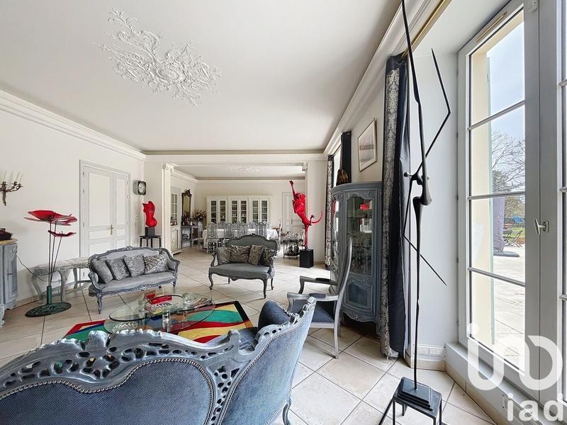 Maison - 455 m² - 12 pièces