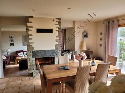 Maison - 177 m² - 7 pièces