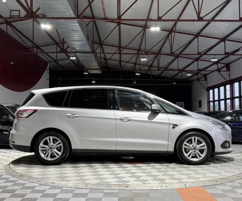 Ford s-Max 2.0 TDCi 150ch Titanium Bvm6 7pl