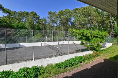 Maison - 227 m² - 8 pièces