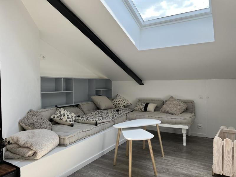 Loft - 156 m² - 7 pièces