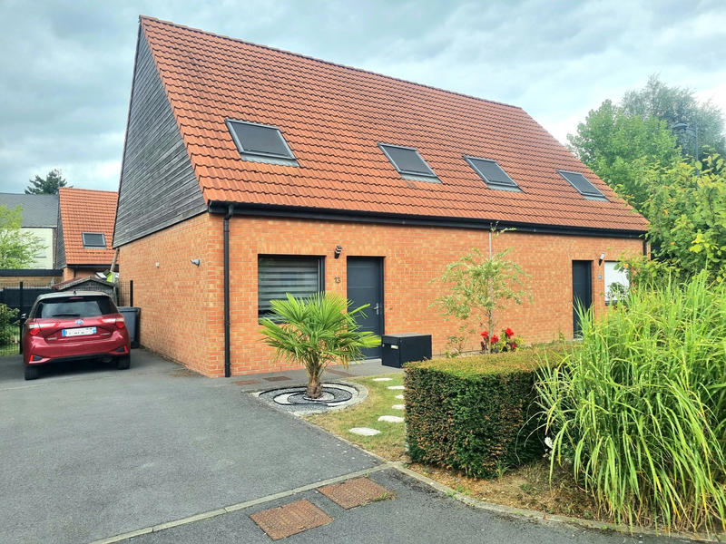 Maison - 80 m² - 4 pièces