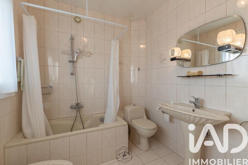 Maison - 86 m² - 4 pièces