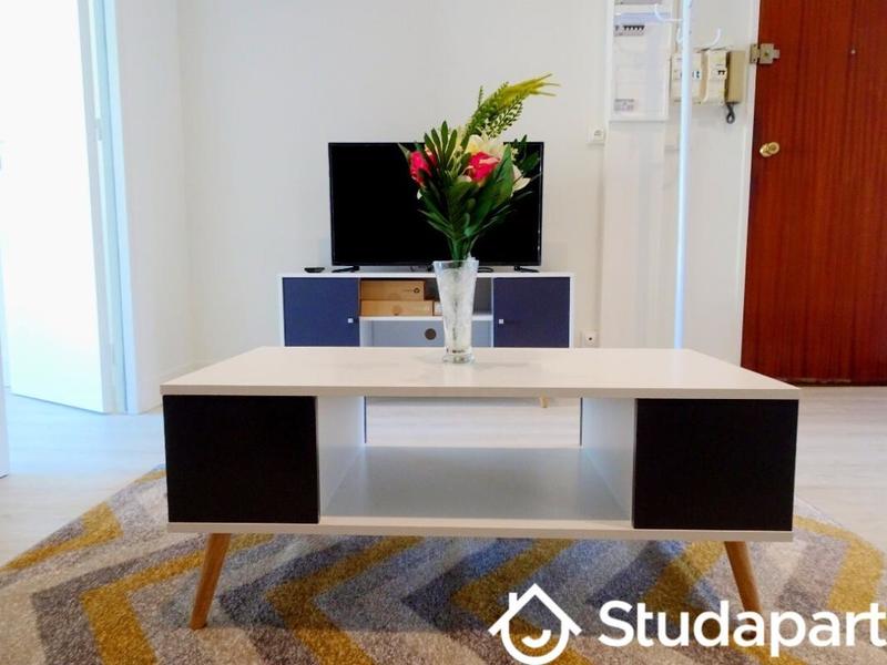 Chambre - 13 m² - 1 pièce