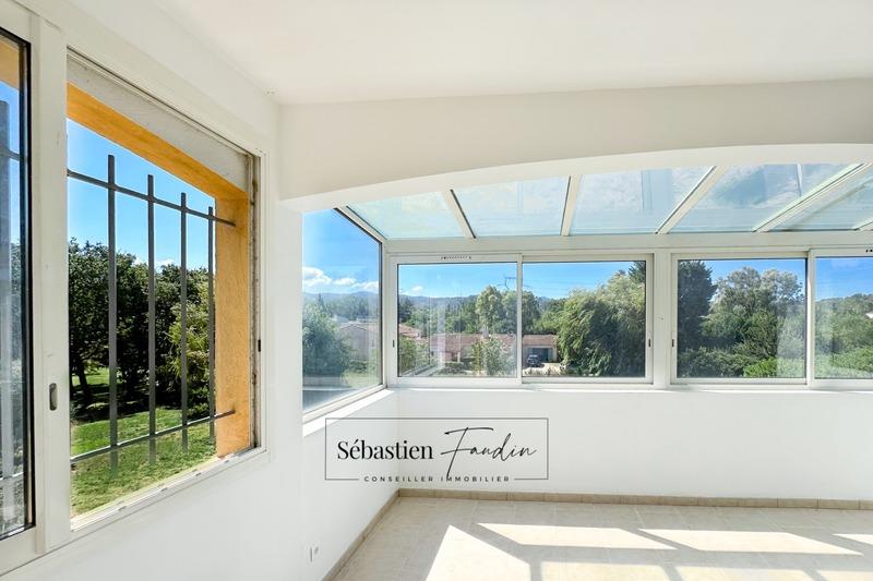 Maison - 236 m² - 9 pièces