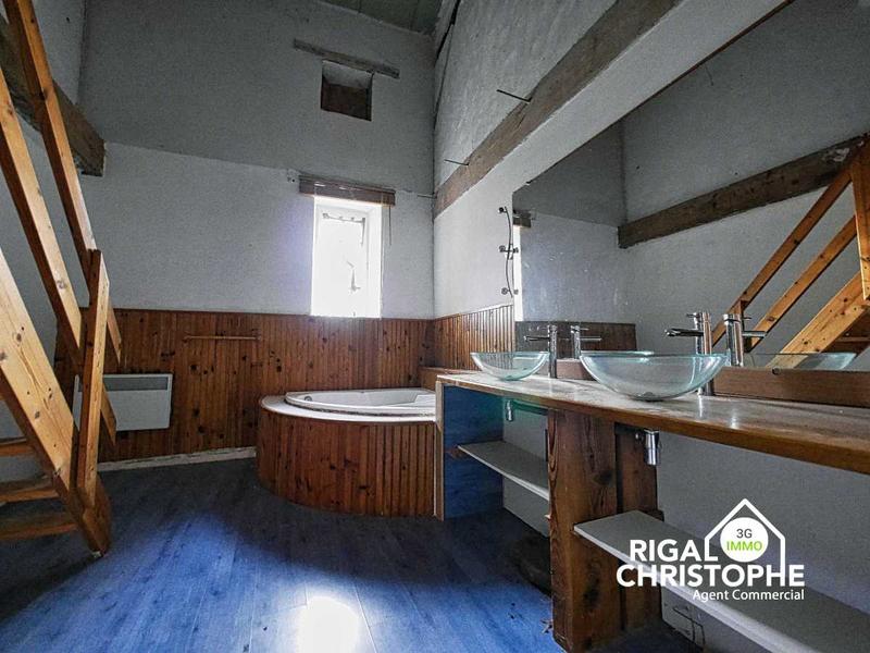 Corps de ferme - 490 m² - 16 pièces