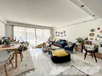 Appartement - 142 m² - 4 pièces