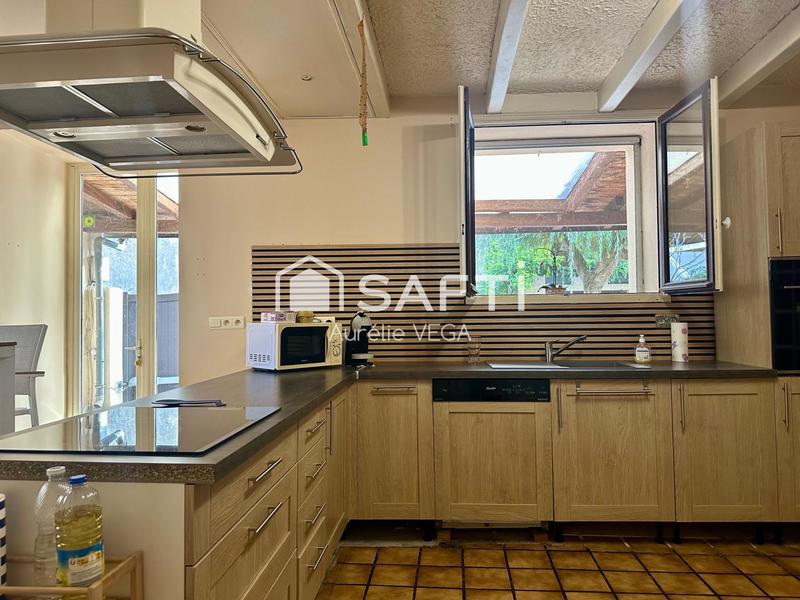 Maison - 183 m² - 5 pièces