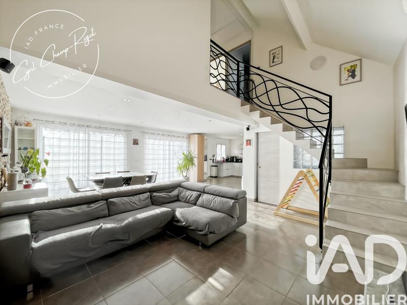 Maison - 119 m² - 5 pièces