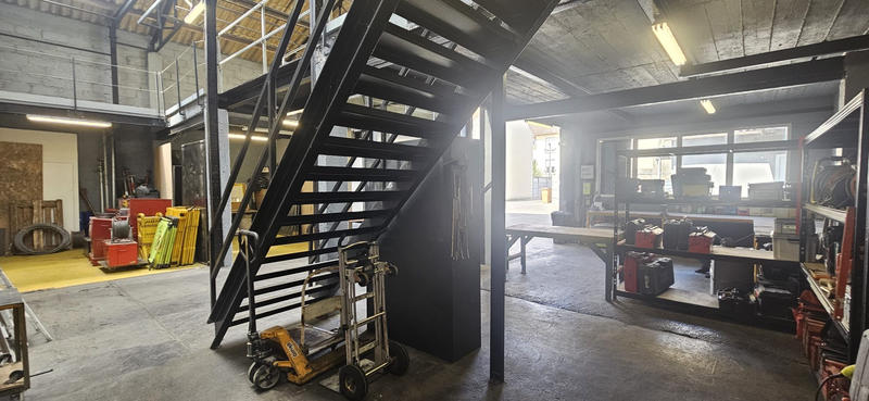 Local commercial - 317 m²