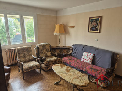 Maison - 107 m² - 6 pièces