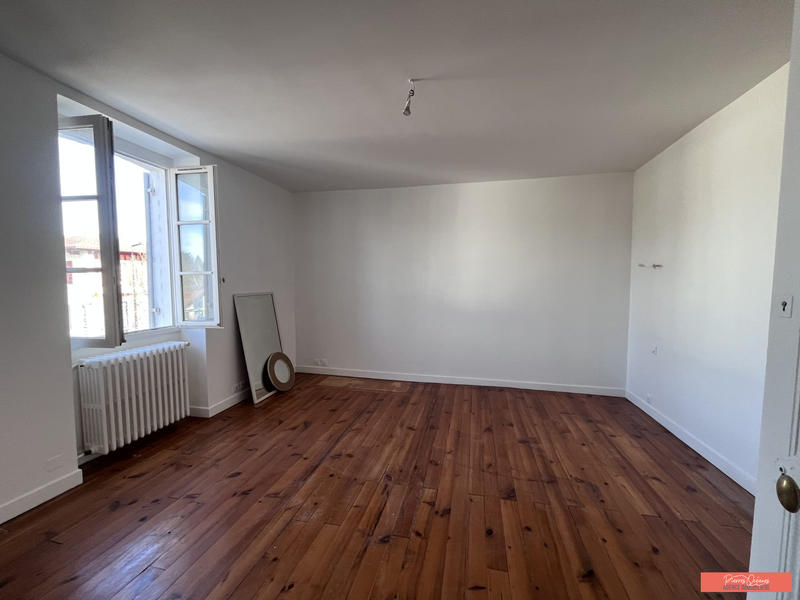 Appartement - 88 m² - 4 pièces
