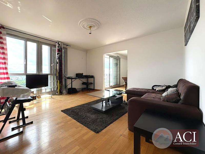 Appartement - 82 m² - 4 pièces