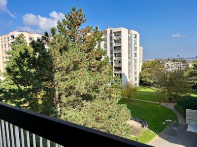 Appartement - 72 m² - 4 pièces