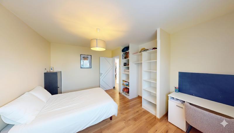 Maison - 166 m² - 7 pièces