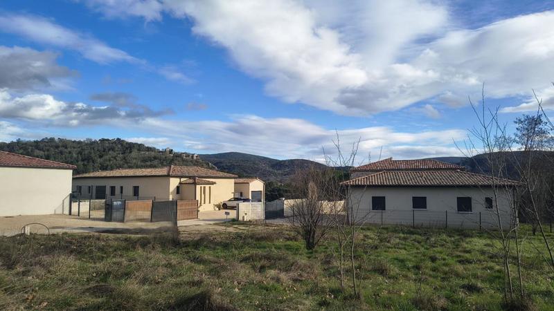 Terrain constructible - 762 m²