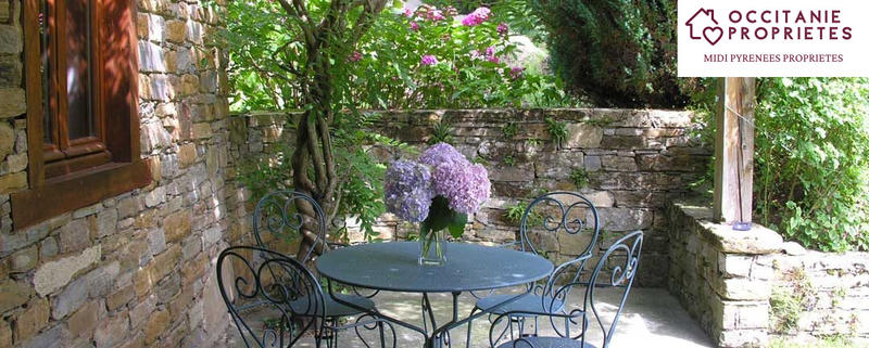 Propriété - 280 m² - 10 pièces