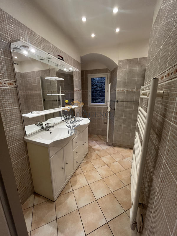 Appartement - 78 m² - 3 pièces