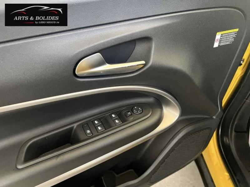 Jeep Avenger 1.2 Turbo T3 110 ch e-Hybrid Bvr6 Summit