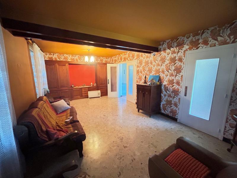 Maison traditionnelle - 180 m² - 5 pièces