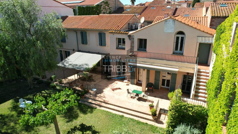 Mas - 435 m² - 8 pièces