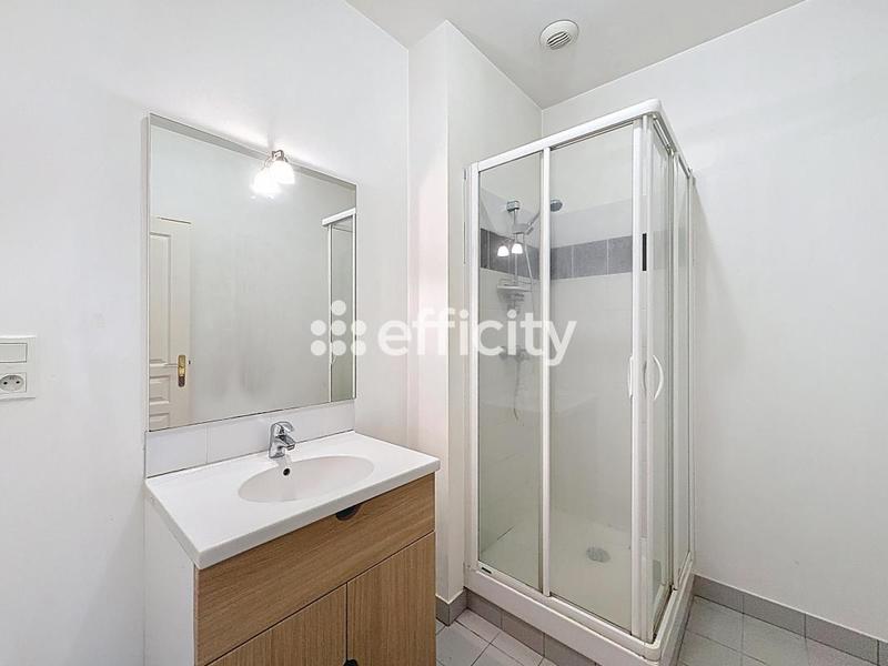 Appartement ancien - 95 m² - 5 pièces